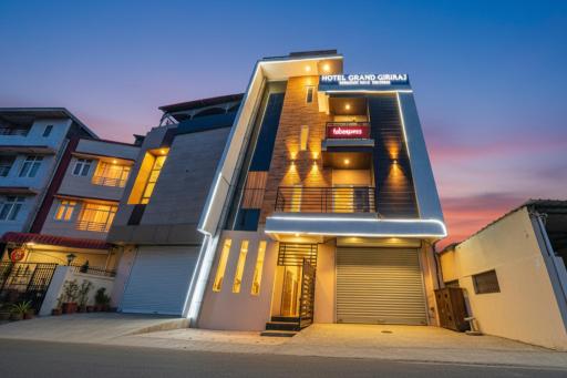 FabHotel Grand Giriraj - Hizvo