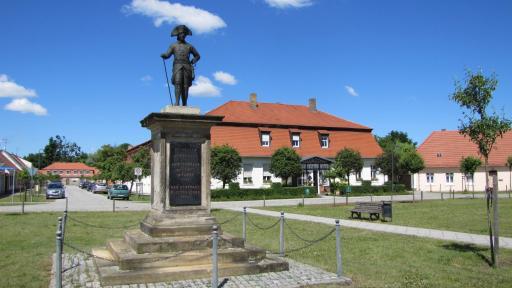 Hotel Alte Försterei - Housity