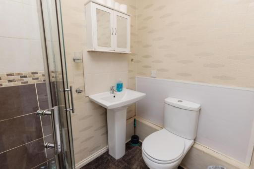 Snooze Apartments - Housity