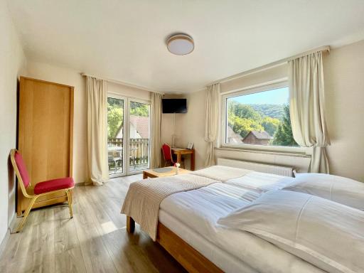 AM BERG Hotel-Restaurant - Housity