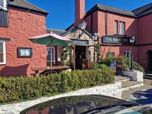 Barn Owl Inn - Housity