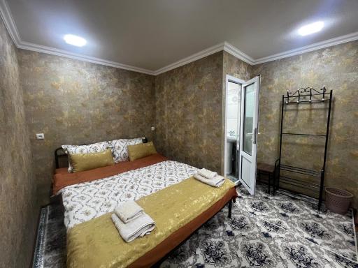 Reyhana Unique House - Housity