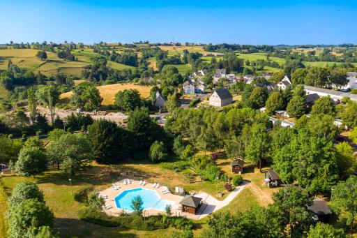 Camping de Tauves - Housity