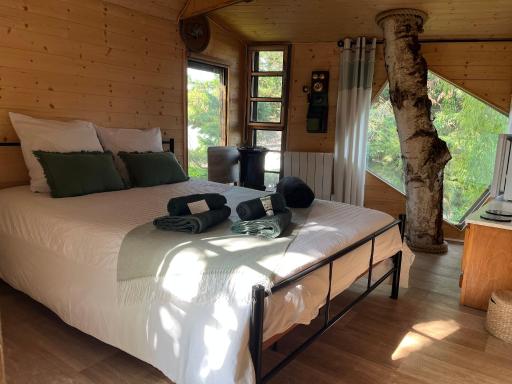 Charmante cabane perchée - Housity