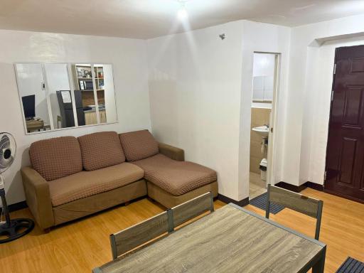 2-Bedroom Condo in Imus Cavite with UNLI WIFI, 50" TV, Netflix, Xbox One, Pool - Housity