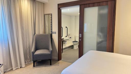 Hampton By Hilton Humberside Airport - Housity