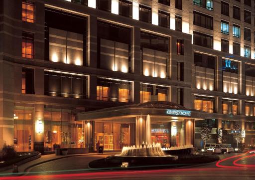 Hilton Chongqing - Housity