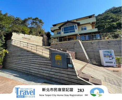 Golden101 Bed and Breakfast - Housity