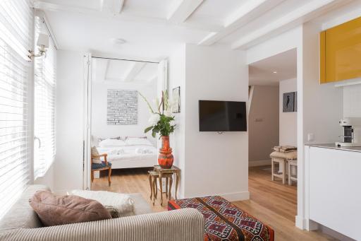 House of Arts – City Centre Apartment - Housity