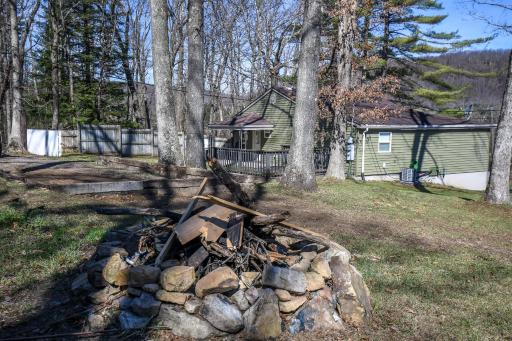 Kare Bear Cabin - Housity