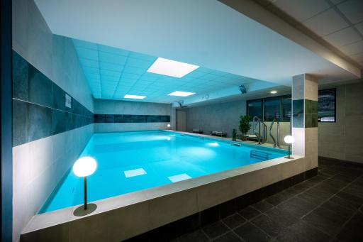 Nemea Appart Hotel Quai Victor Tours Centre - Housity