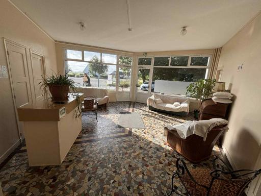 Hotel des Hayons - Housity