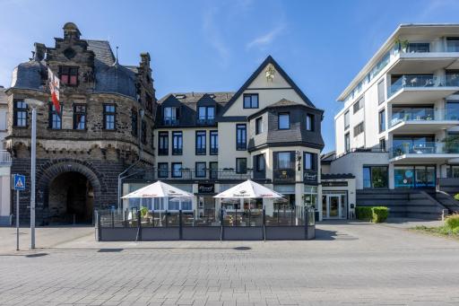 Panorama Hotel Rheinkrone - Housity