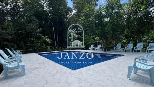 Janzo House - Housity