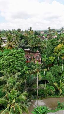 Lombok Riverside Bungalows - Housity
