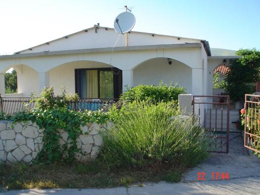 Apartment with terrace - Housity