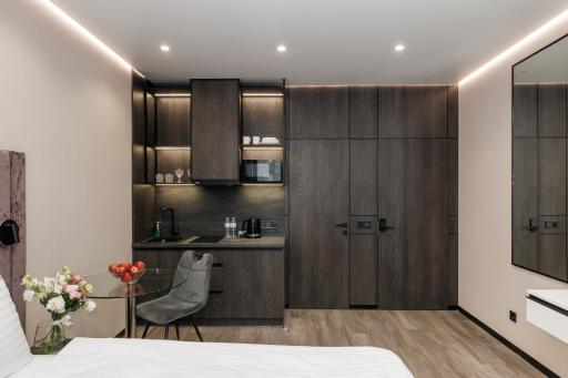 Status Apartments - Housity