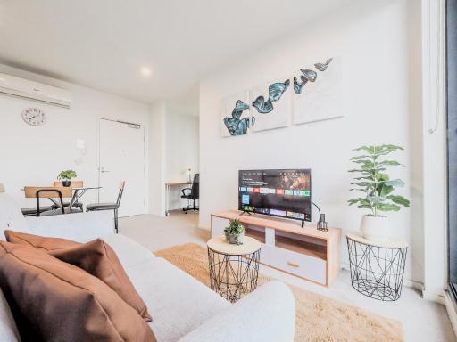 Stylish 1br1ba Apt In Footscray Pool Gym Wifi - Housity
