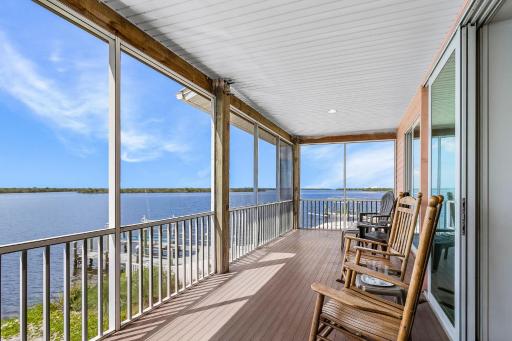 Kokopelli Villa - Matlacha waterfront close to Cap Coral - private home locally managed, fair & honest pricing - Housity