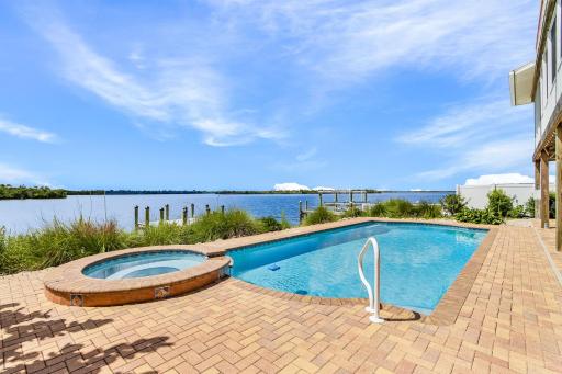 Kokopelli Villa - Matlacha waterfront close to Cap Coral - private home locally managed, fair & honest pricing - Housity