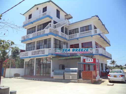 Sea Breeze Guest Inn - Housity