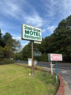 Shady Grove Motel - Housity