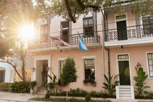 Garden District Hotel - Housity