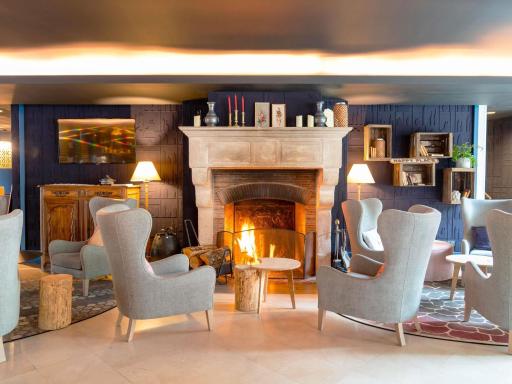 Mercure Château de Fontainebleau - Housity