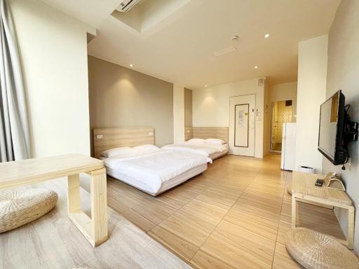 東海平行陸貳民宿English Friendly - Housity