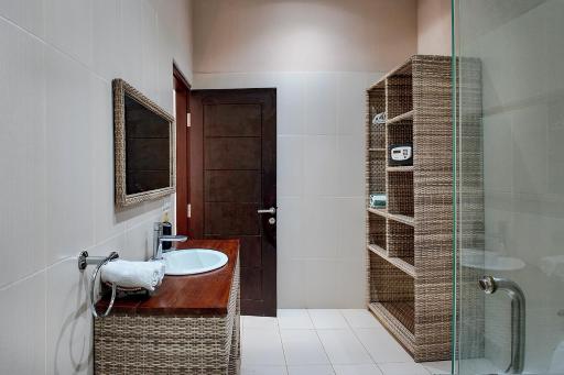 Kura Kura Resort Gili Meno - Housity