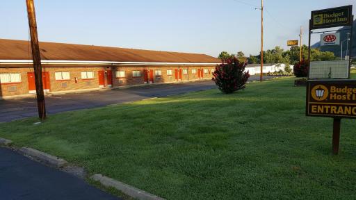 Budget Host Inn Charleston - Housity