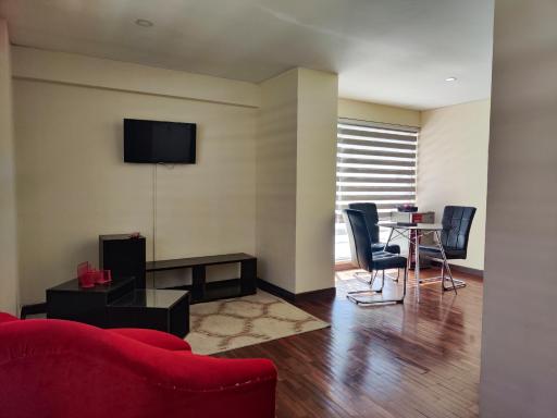 Luxstone Executive & Suites - Housity