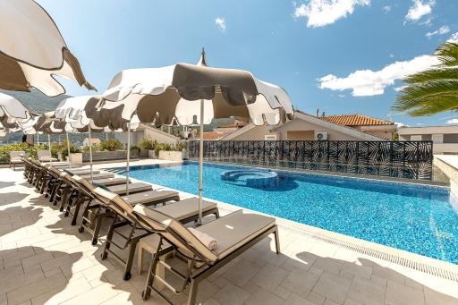 Sun Village Aparthotel - Hizvo