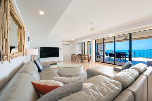 Travel Proud Sustainability certification Pinnacles - Housity