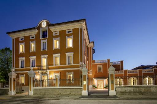 Villa Miliani - Housity