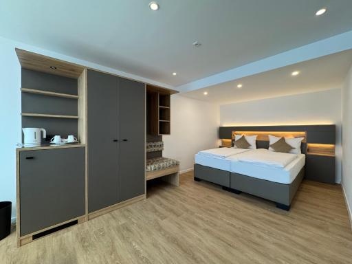 PANORAMA HOTEL in Neustadt an der Weinstraße - Housity