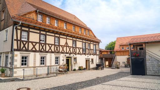 Familien- und Apartmenthotel Lerchenberghof - Housity