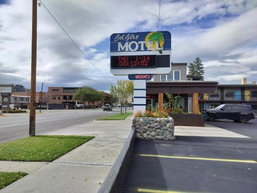 Bel Aire Motel - Housity