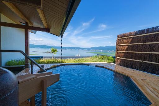 Suhaku - Housity