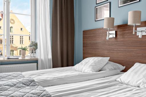 Travel Proud Donners Hotell - Housity