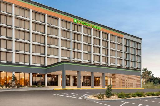 Wyndham Garden Atlanta Airport - Hizvo