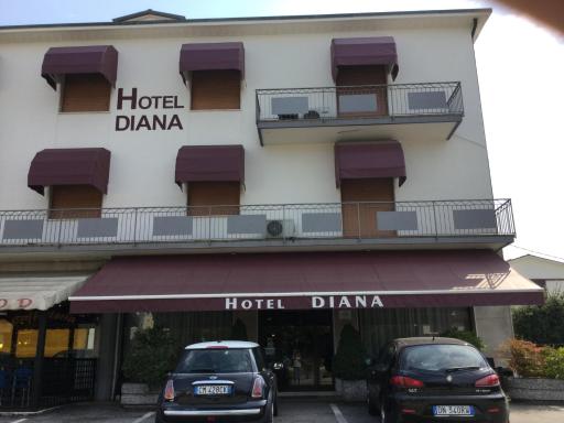 Albergo Diana - Housity