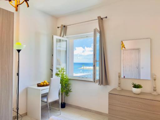 Demetra Seafront Apartment - Parking & Pool - Housity