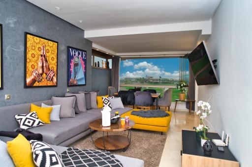 Prestigia, superbe appartement, vue sur golf, piscine et Atlas - Hizvo