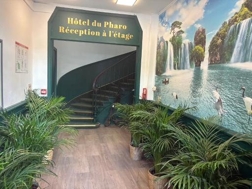 Hotel du Pharo - Housity