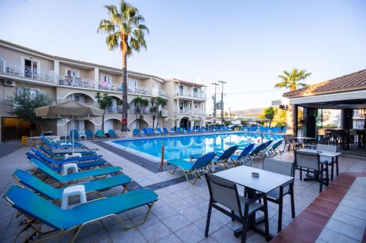 Vivian Hotel - Housity