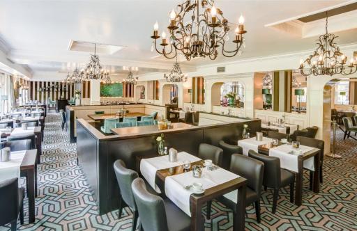 Hotel Moers van der Valk - Housity