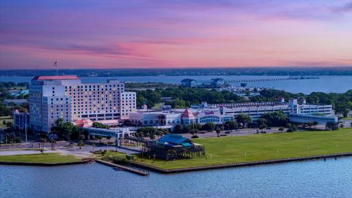 Harrah's Gulf Coast Hotel & Casino - Housity