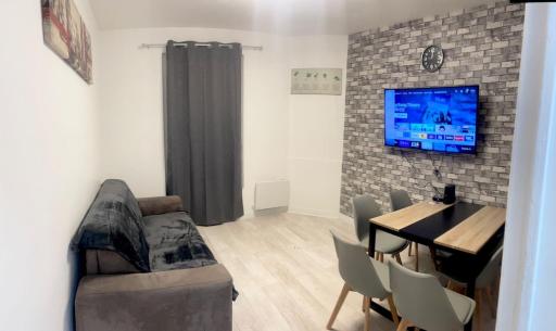 Bright apartment Disneyland Paris Wi-Fi - Housity