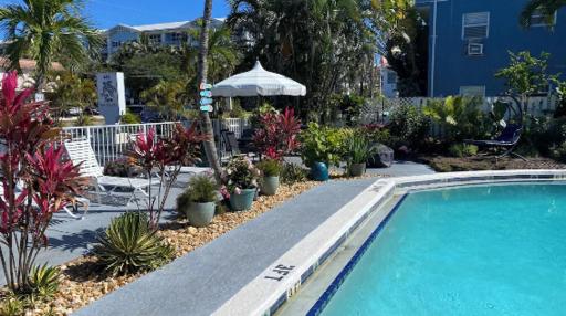 Honu Cove Hotel - Housity